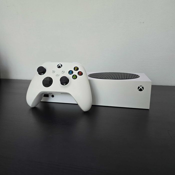 Xbox Series S 512GB Alb + Controller Original | Mentenanță Efectuată | Stare Impecabilă