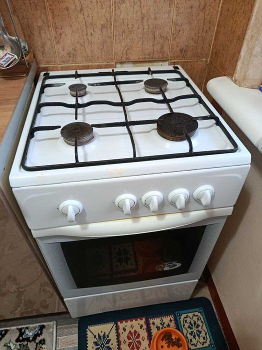 Продам газовуюплиту
