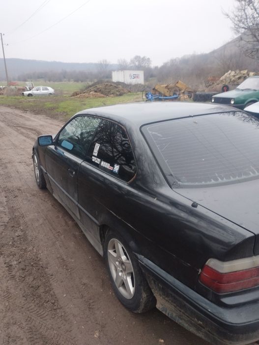 BMW   E36   323i