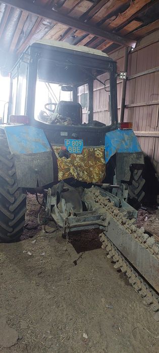 Продам щелерез на базе мтз вместе трактором