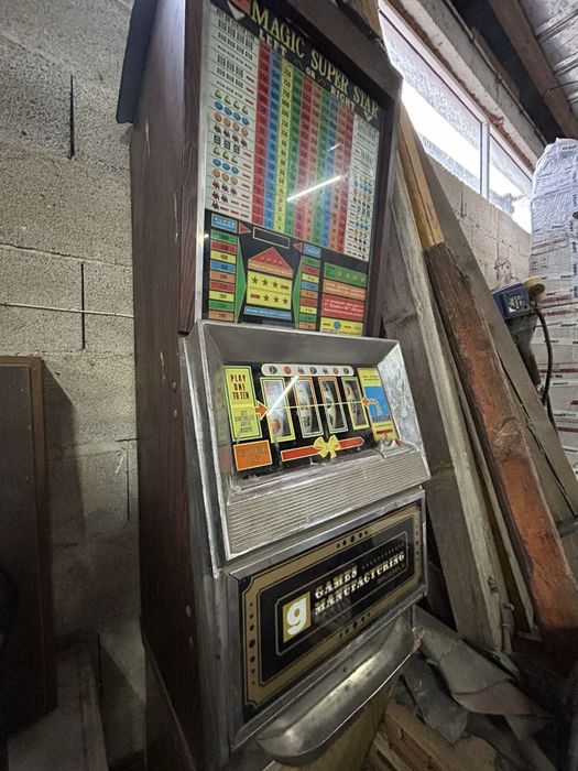 - Машина еднорък бандит