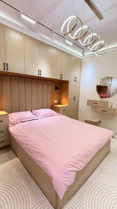 Продам чиланзар 5.  Четырех комнатная.  Балкон 2*7