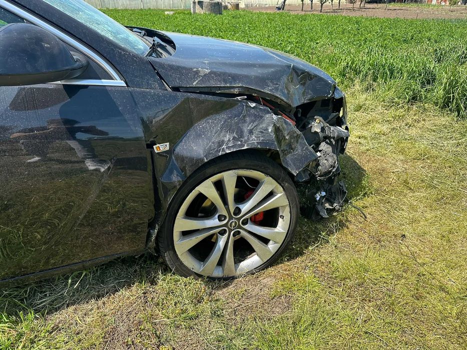 Vand Opel Insignia - Lovit