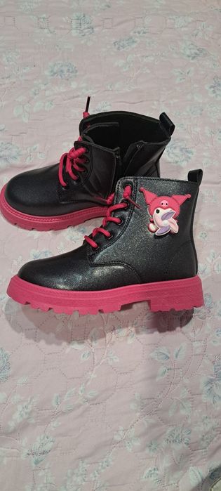 Сапожки новые для девочки