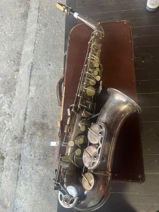 SaxofonAmatiMiBemol