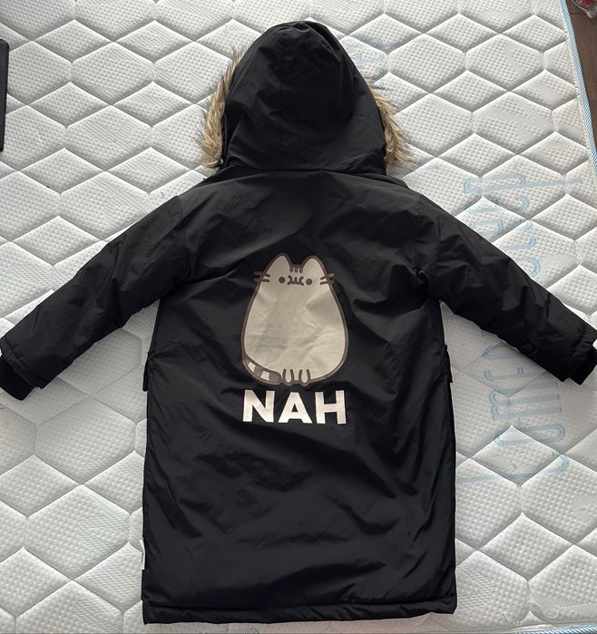 Преходно яке на марка Reserved