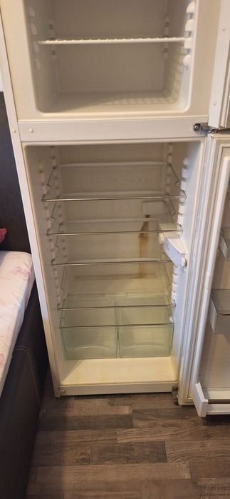 Продавам хладилника