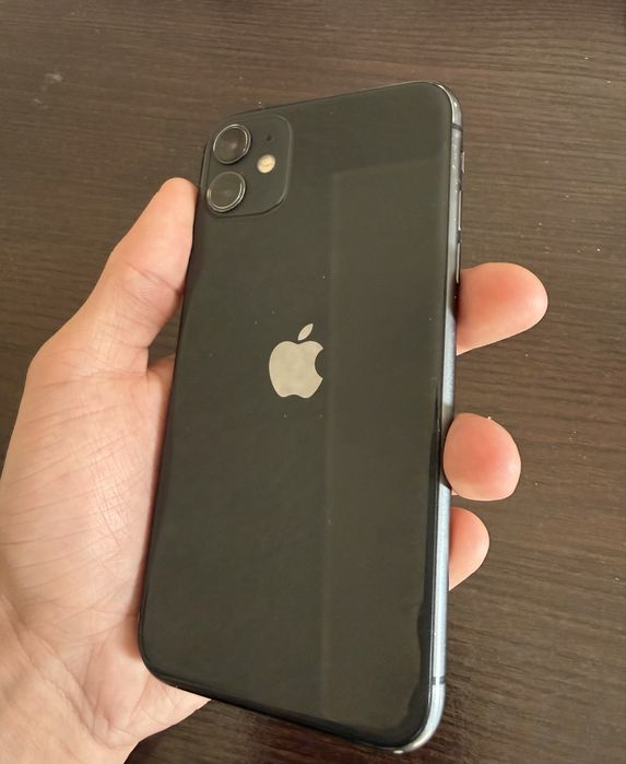 iPhone 11 в отличном состоянии