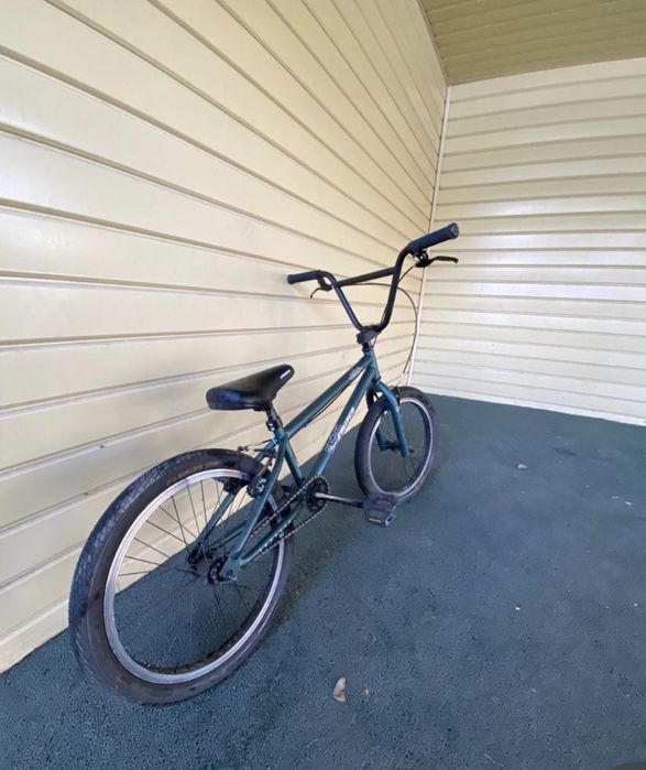 BMX CRUZER зеленого цвета