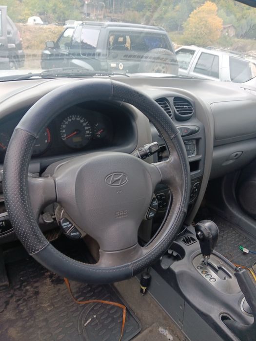 Хюндай Санта фе на части