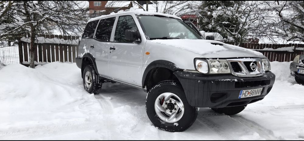 Nissan terrano 2