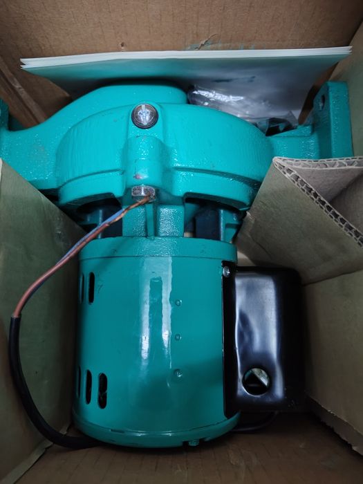 Продам циркуляционный насос Wilo PH-123E