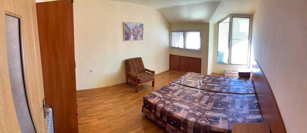 Дава се под наем Тристаен апартамент в Бургас, Възраждане - 100 кв.м за 255 € - Снимка #4