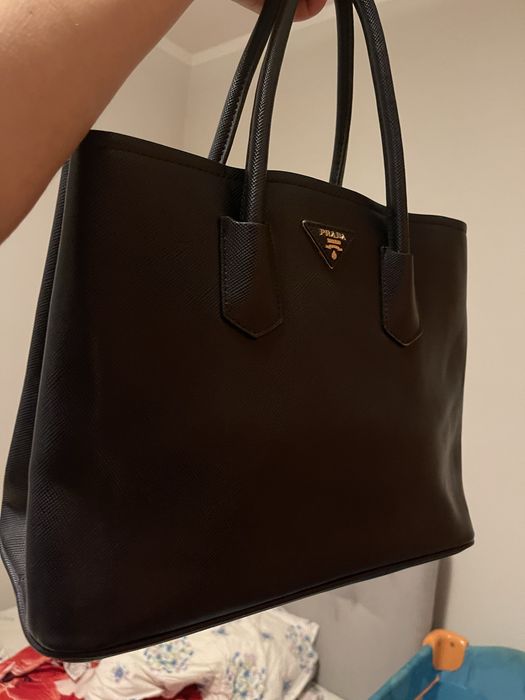Geanta prada -noua