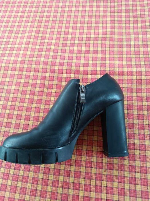 Женские ботильоны