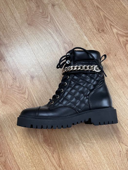 Нови зимни боти Guess