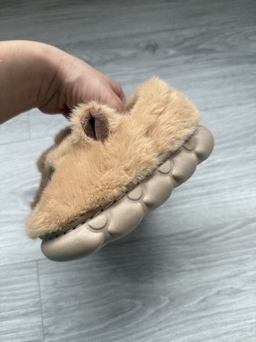 Papuci de casa / gradi.