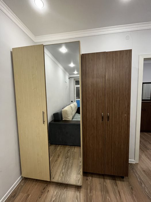 Продам 2 шкафа в хорошем состоянии. Самовывоз. Само разбор.