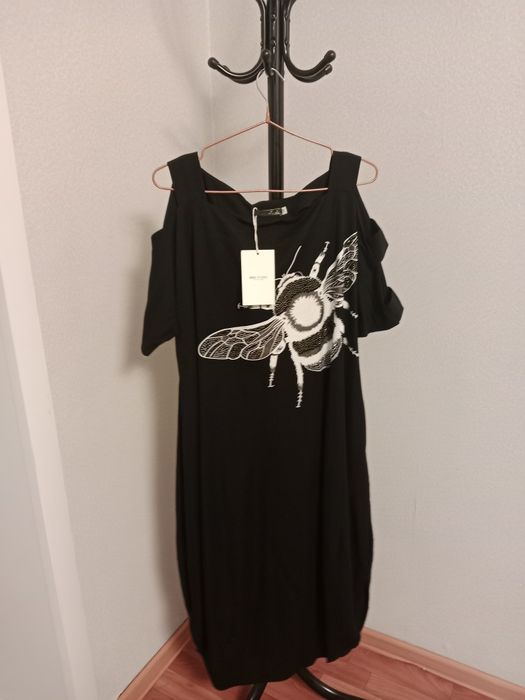 Продам новое платье 54размера