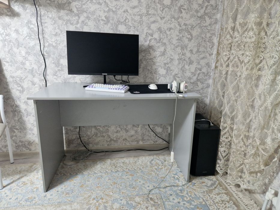 Продам кровать из дерева с матрасом