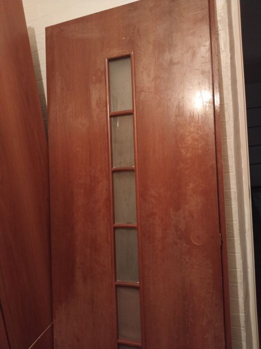 Продам  двери  б/у