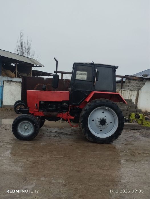 Traktor ЮМЗ sotiladi