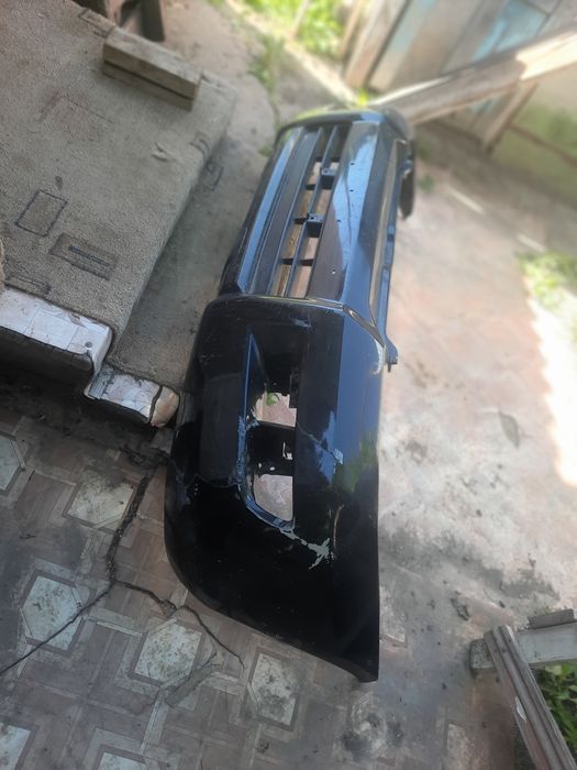 Продам бампера оригинал .