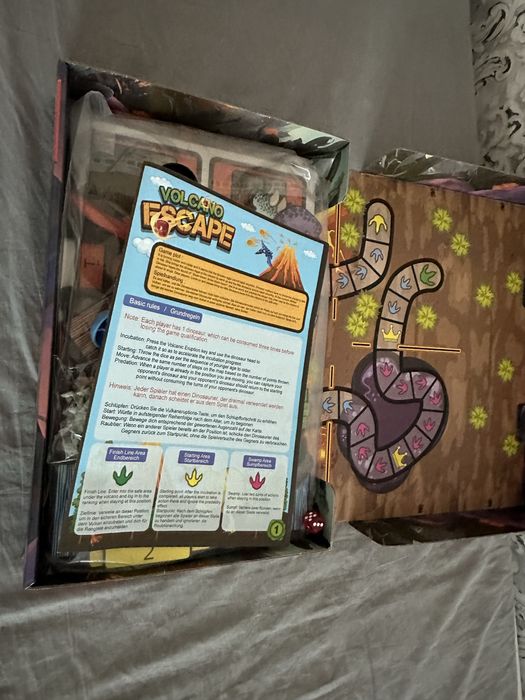 Joc Volcano Escape pentru copii 6 ani+