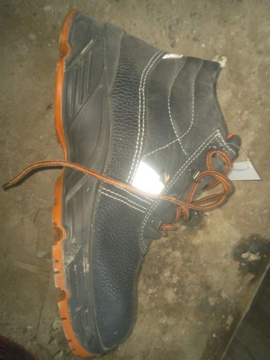 Ботинки 43размер