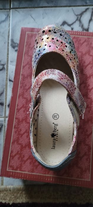 Pantofi dama marime 38