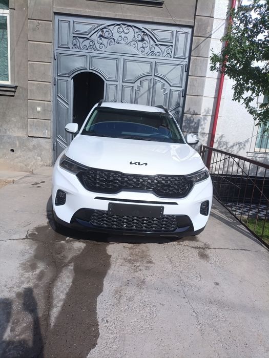Kia sonet luxe Black edition 2- pozitsiya