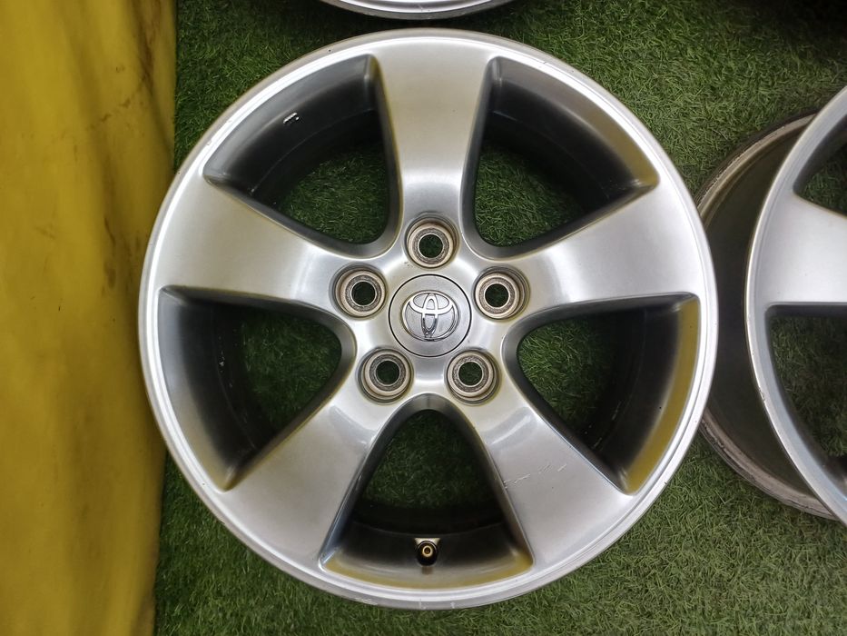 Диски R16 5x114.3 на Toyota и другие.