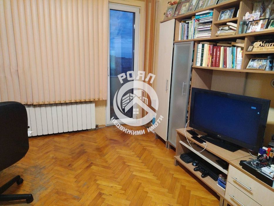 Продава се Двустаен апартамент в Пловдив, Гагарин - 79 кв.м за 1178 €/кв.м - Снимка #2