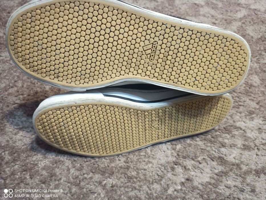 Adidas-високи кецове 39 номер-Виетнам