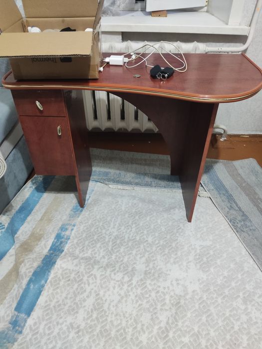 Продам дверь комод итд