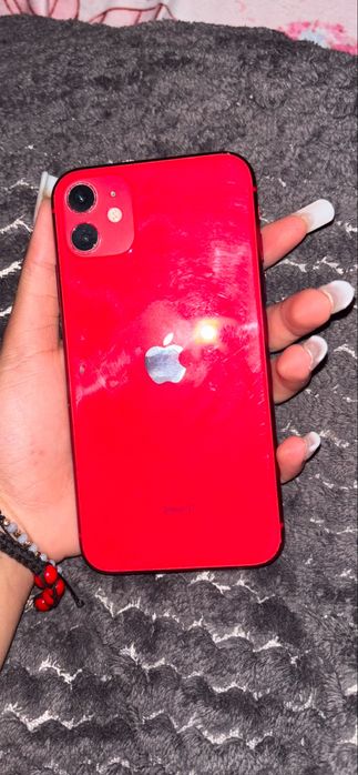 vand iphone 11 (1000 lei) functioneaza si arata perfect