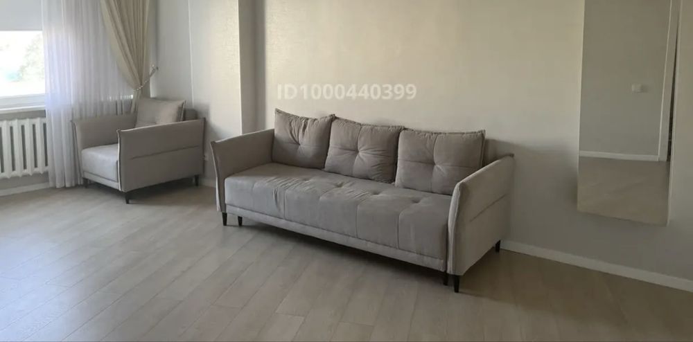 Диван с креслом в комплекте