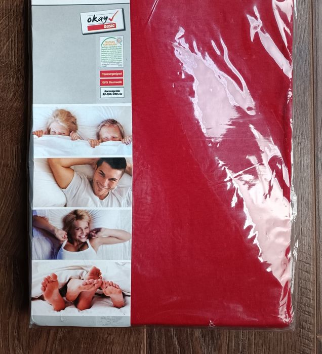 Еластичен чаршаф - червен "Basic" 100% памук