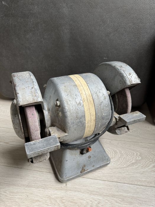 Продаётся Электроточило (точильный станок)