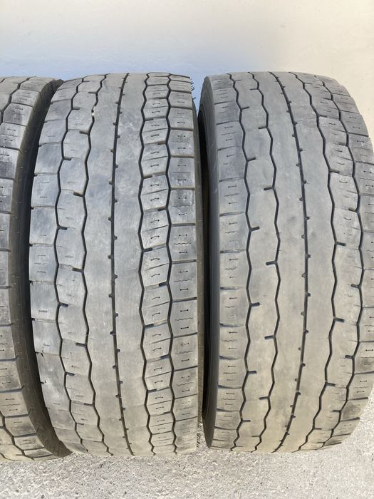 Диференциални гуми за камион 315-70-22.5 Remedina