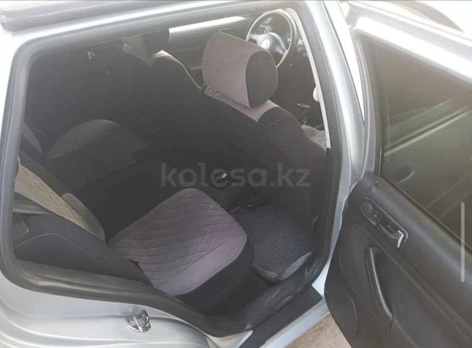 Продам  автомобиль  Гольф-4