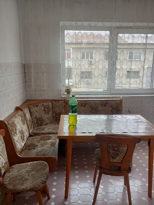 Vand apartament 3 camere