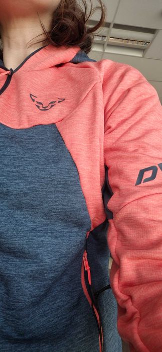 Dynafit – Дамски термо полар с качулка L отговаря по-скоро на M