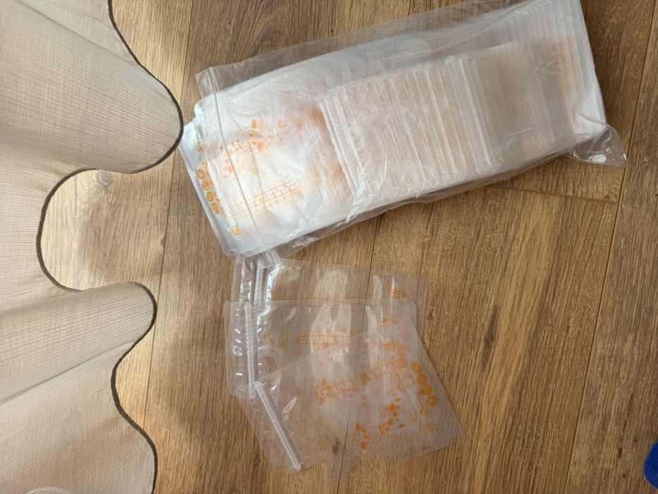 Momcozy M5 hands-free