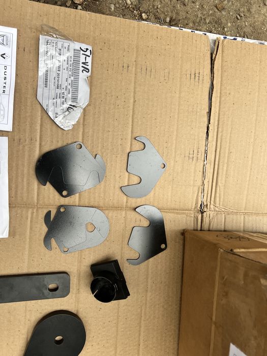 Vand nuca carlig/cui remorcare Dacia Duster 2013/2017