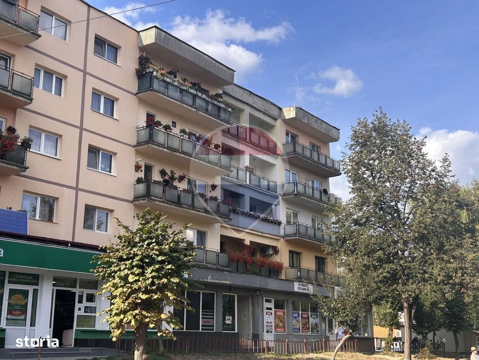 Apartament generos cu 3 camere de vânzare!