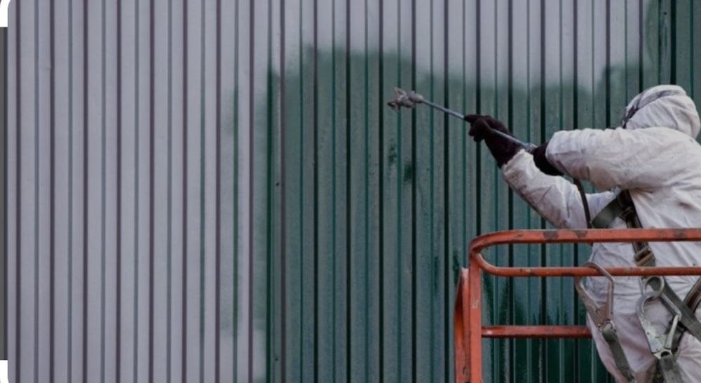 Покраска стен безвоздушным аппаратом