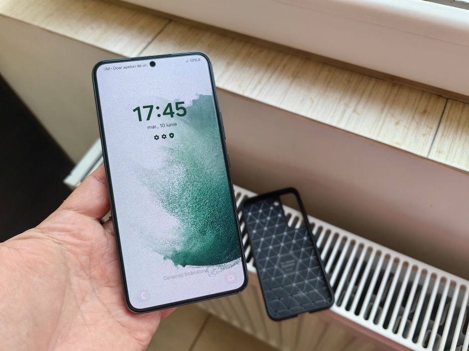 Samsung Galaxy S22 5G * accept schimburi