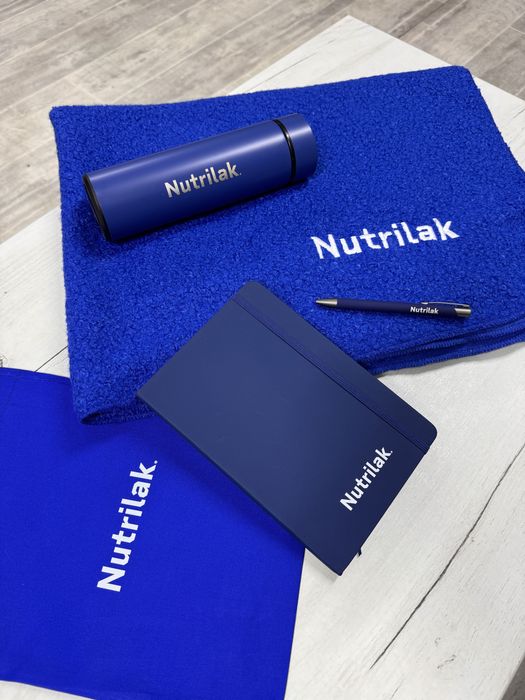 Теплые наборы плед термос шорер блокнот с логотипом