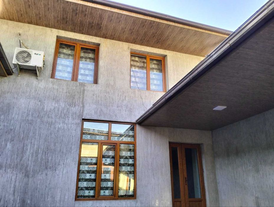 Hovli sotiladi 2,5 sotix